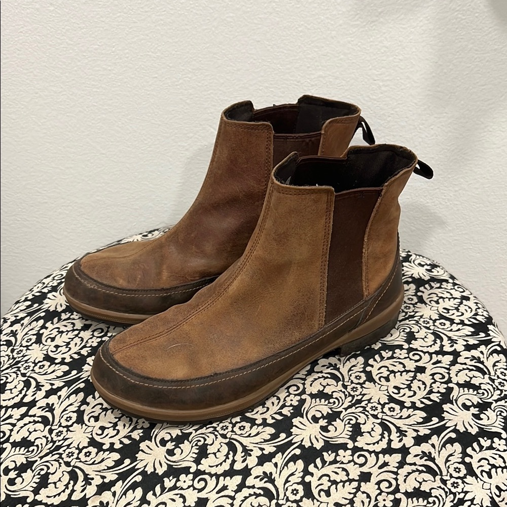 Merrell Brown Ankle Boots with Elastic Panels and Chunky Sole